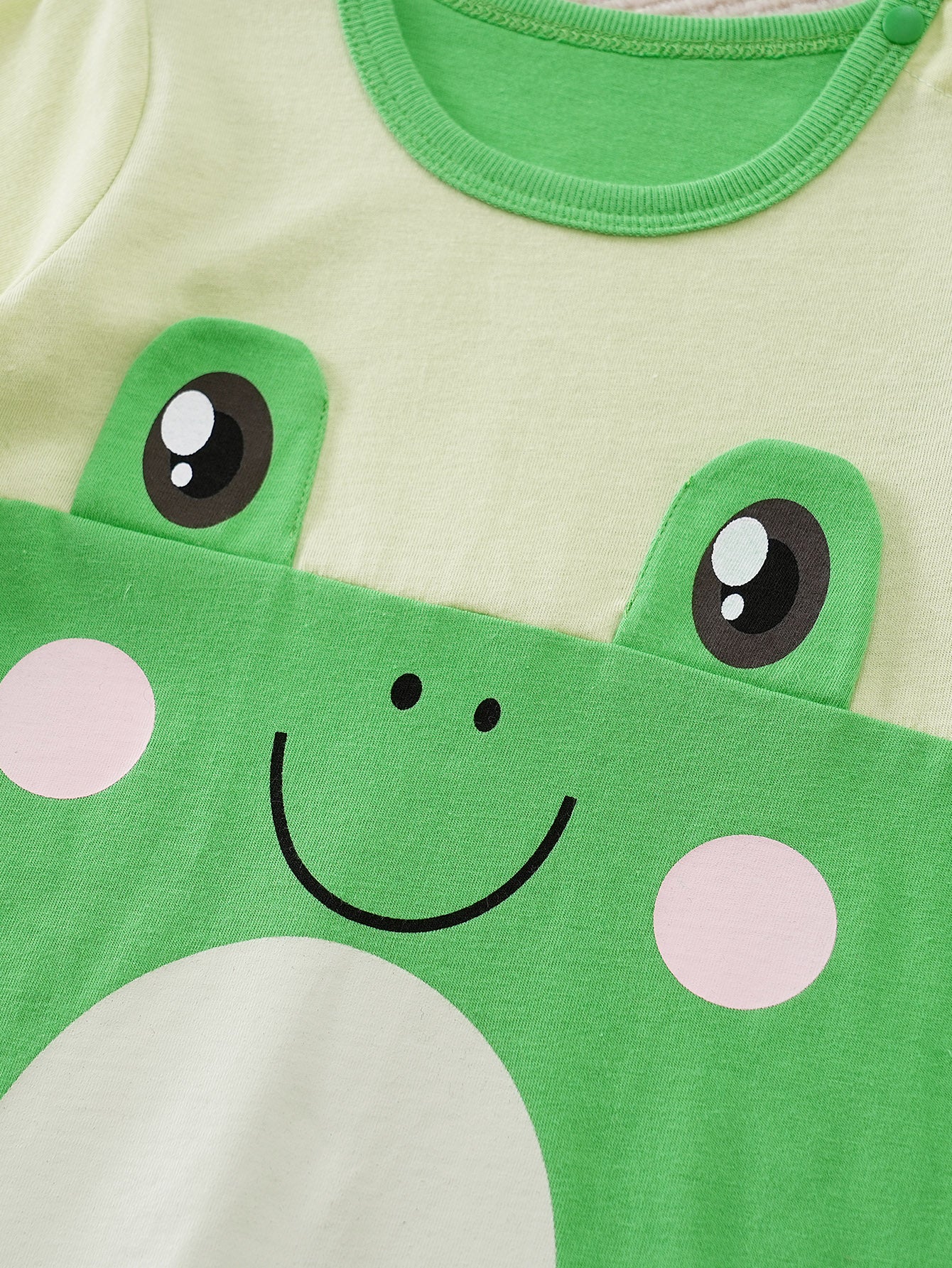 Infants Green Graphic Printed Pure Cotton Rompers