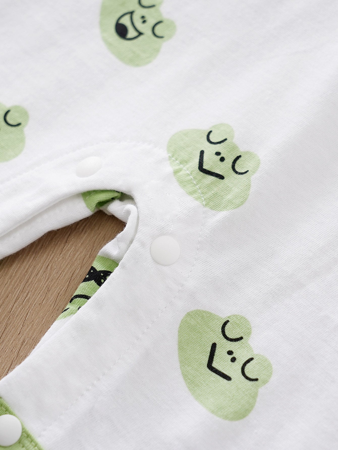 Infant Boys White Graphic Printed Pure Cotton Rompers