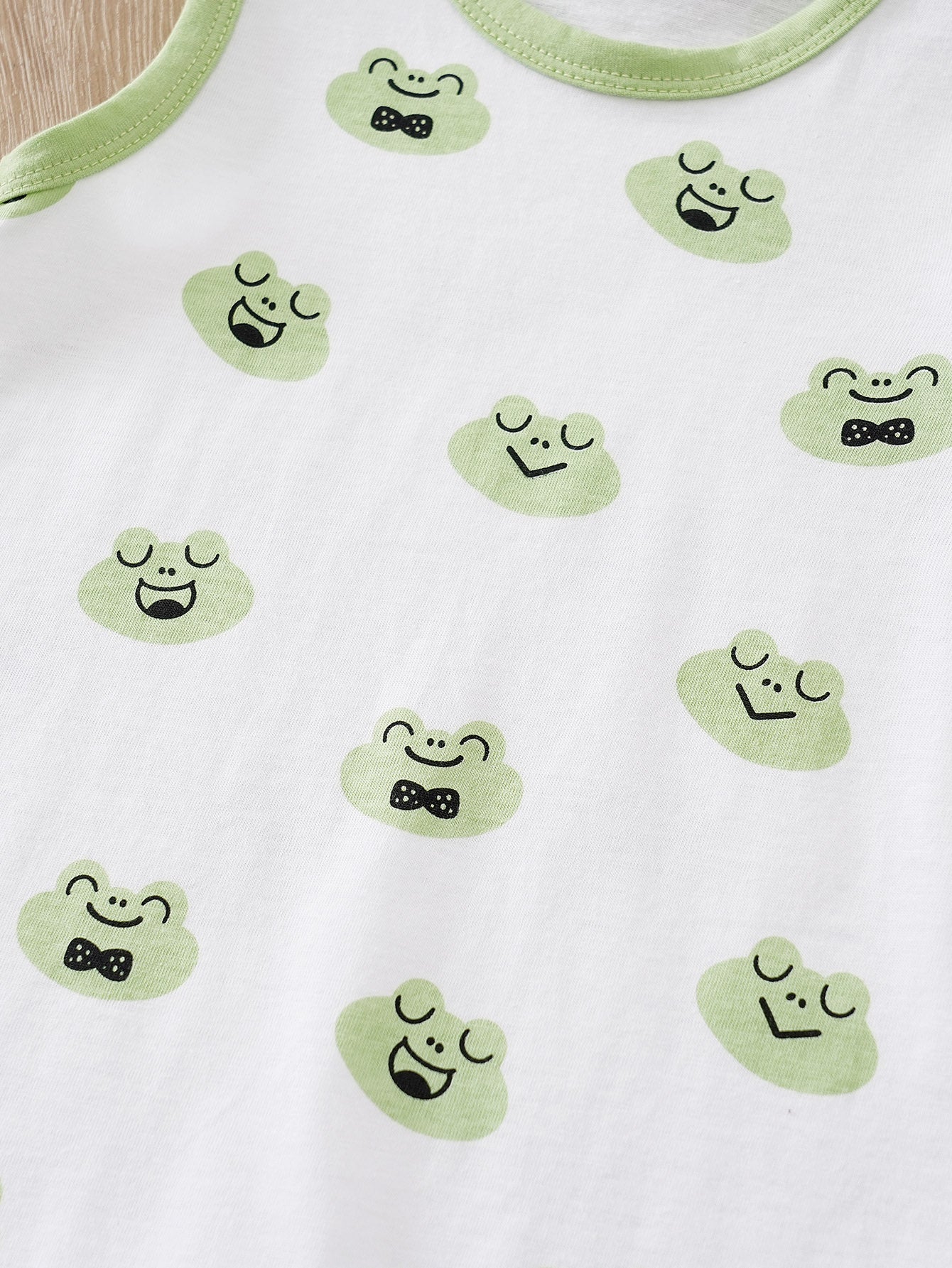 Infant Boys White Graphic Printed Pure Cotton Rompers