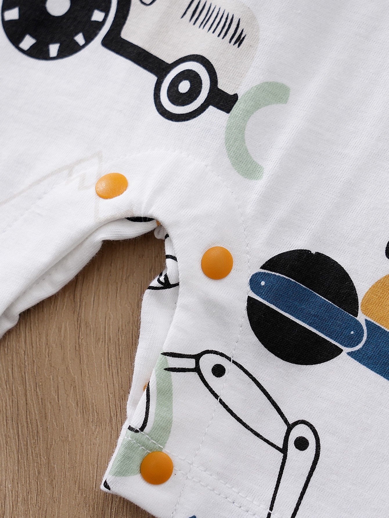 Infant Boys White Graphic Printed Cotton Rompers