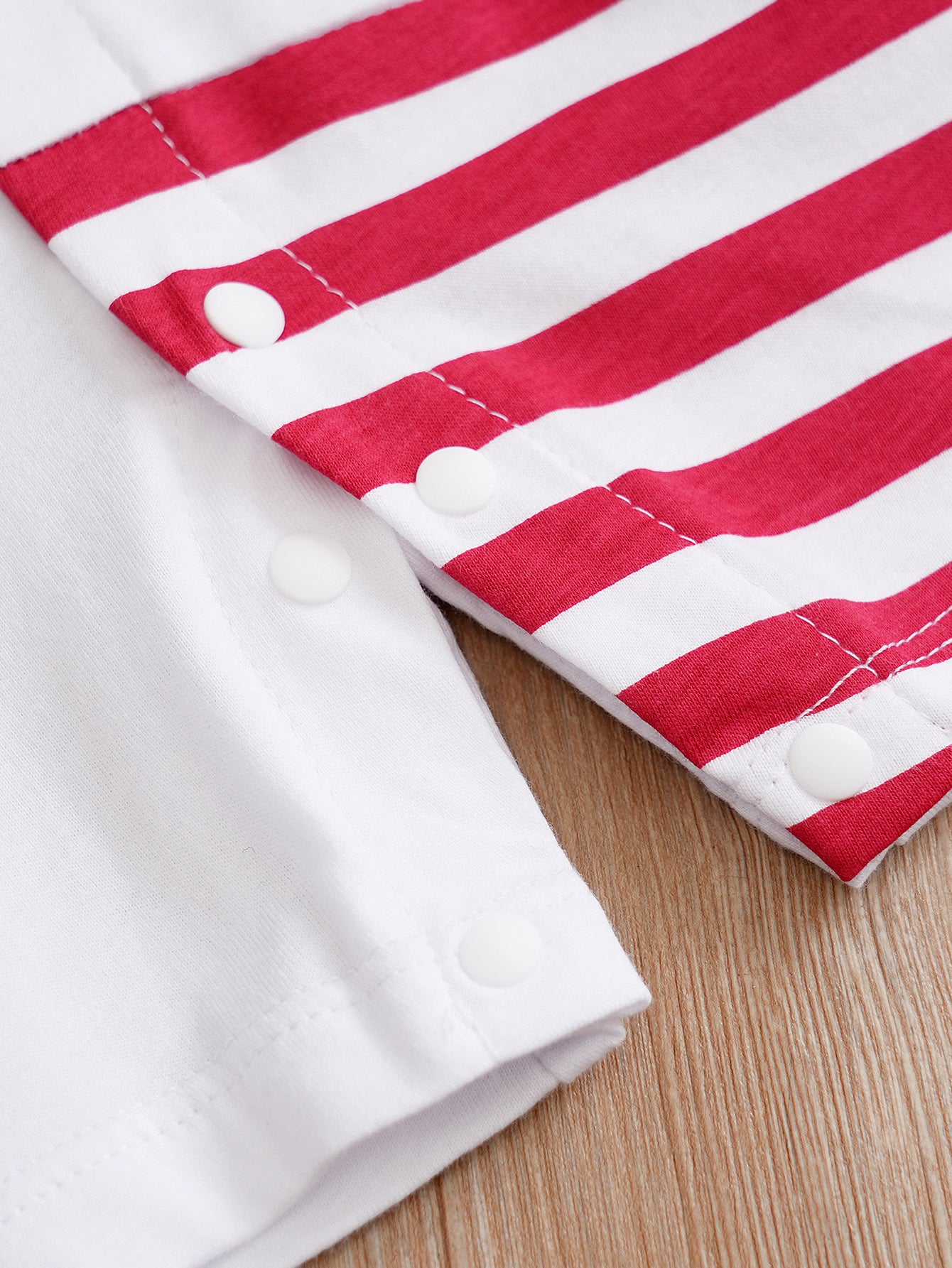 Infants White Printed Cotton Romper