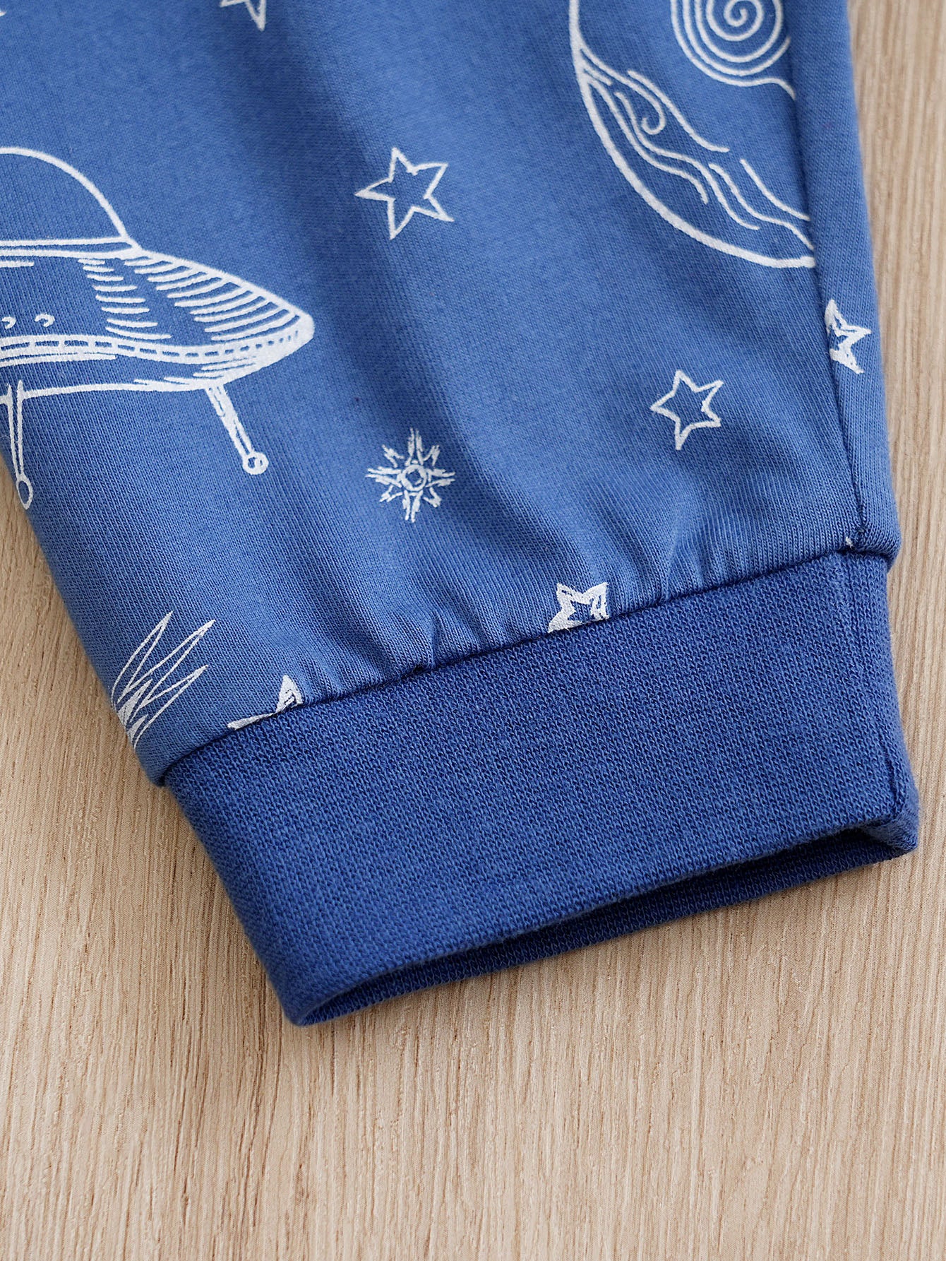 Infants Boys Grey & Blue Printed Pure Cotton Bodysuit with Joggers