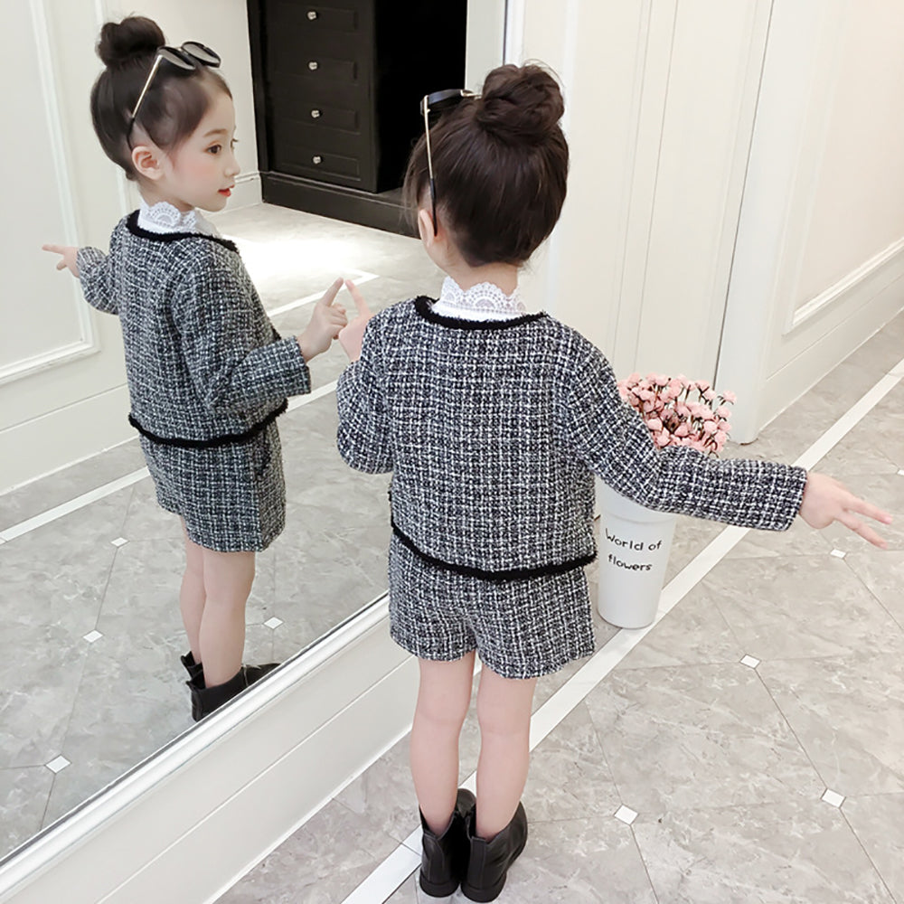 Girls Self Design Round Neck Top With Shorts With Waistcoat