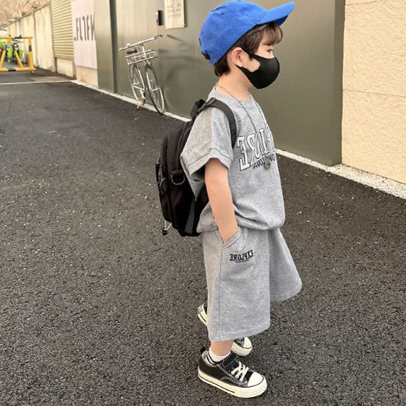 Boys Printed T-shirt With Shorts