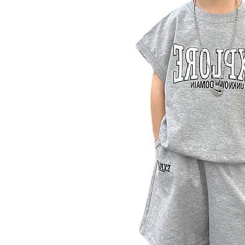 Boys Printed T-shirt With Shorts