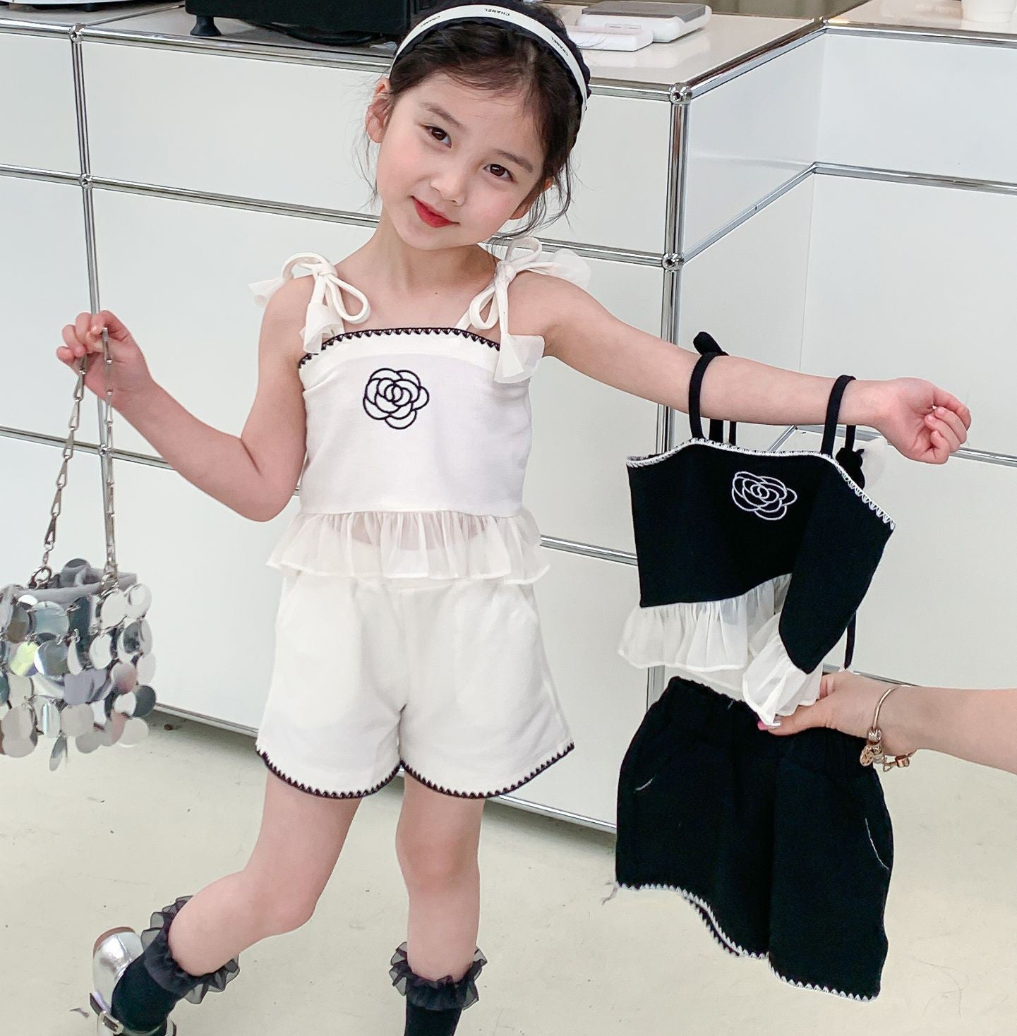 Girls Printed Top With Shorts