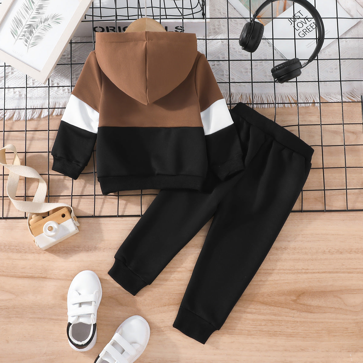 Boys Brown & Black Colourblocked Sweatshirt with Pyjamas