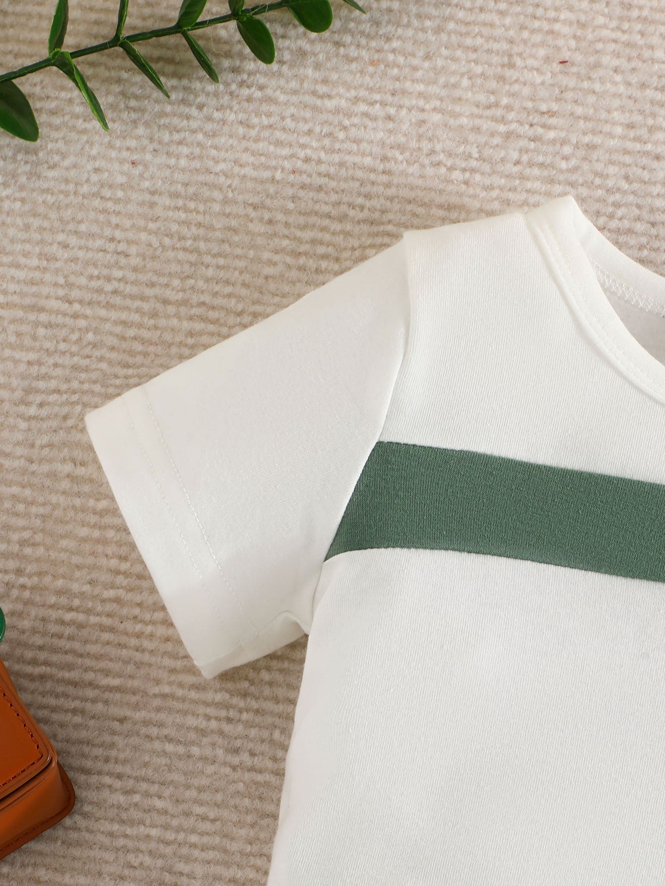 White Boys Colourblocked T-shirt with Shorts