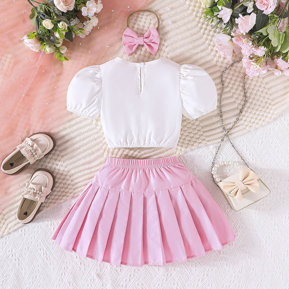 Girls Round Neck Puffed Sleeves Top With Skirt