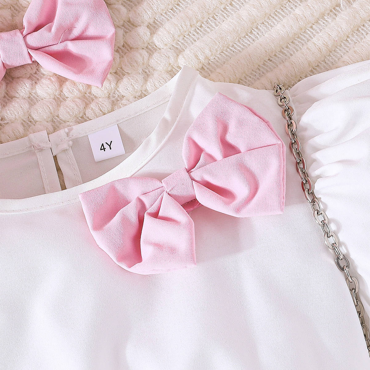 Girls Round Neck Puffed Sleeves Top With Skirt