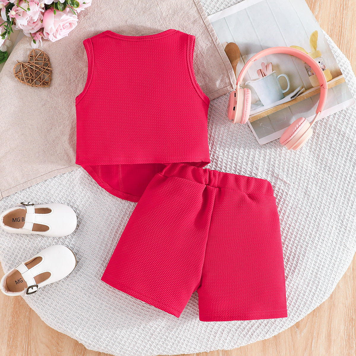 Girls Round Neck Sleeveless Top With Shorts