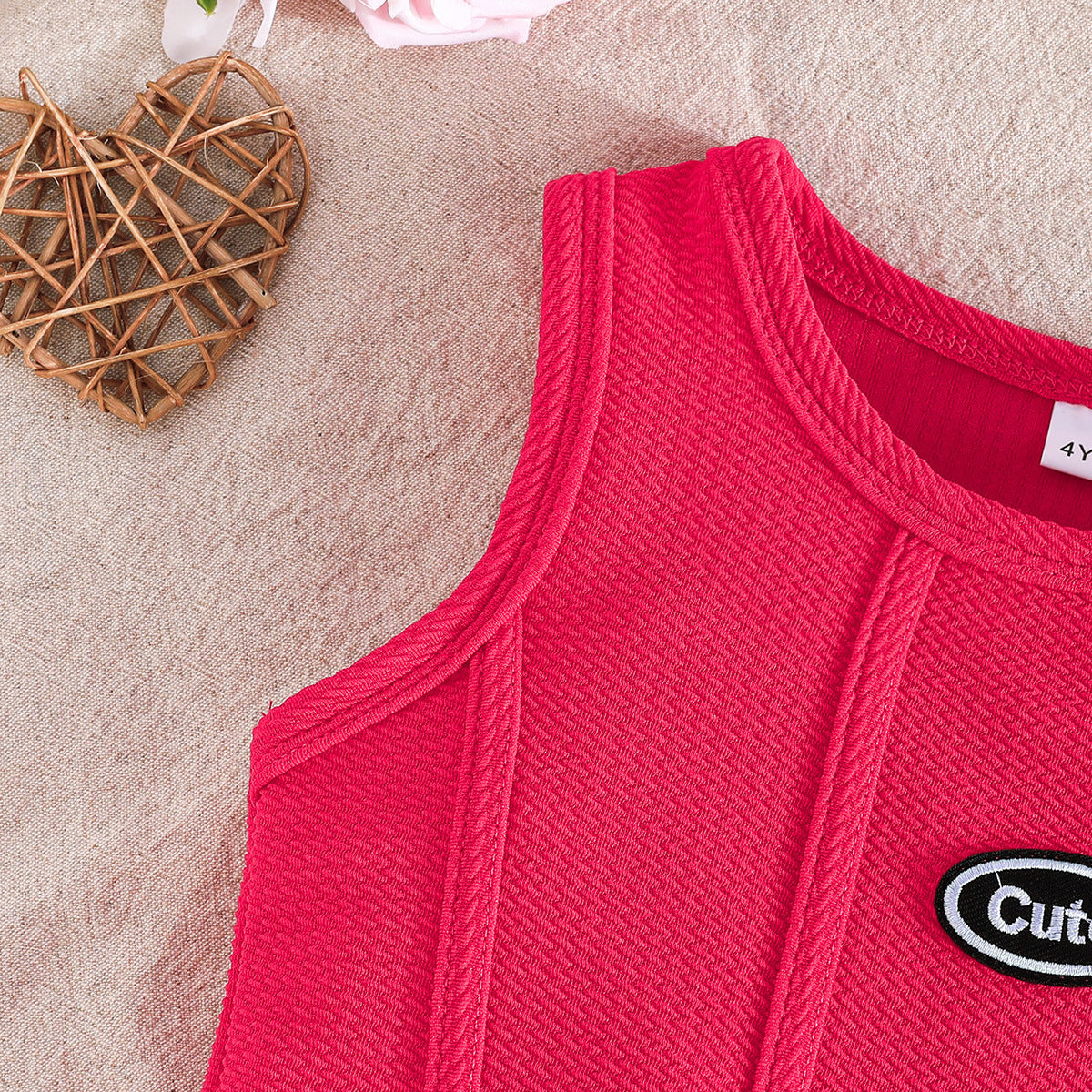 Girls Round Neck Sleeveless Top With Shorts