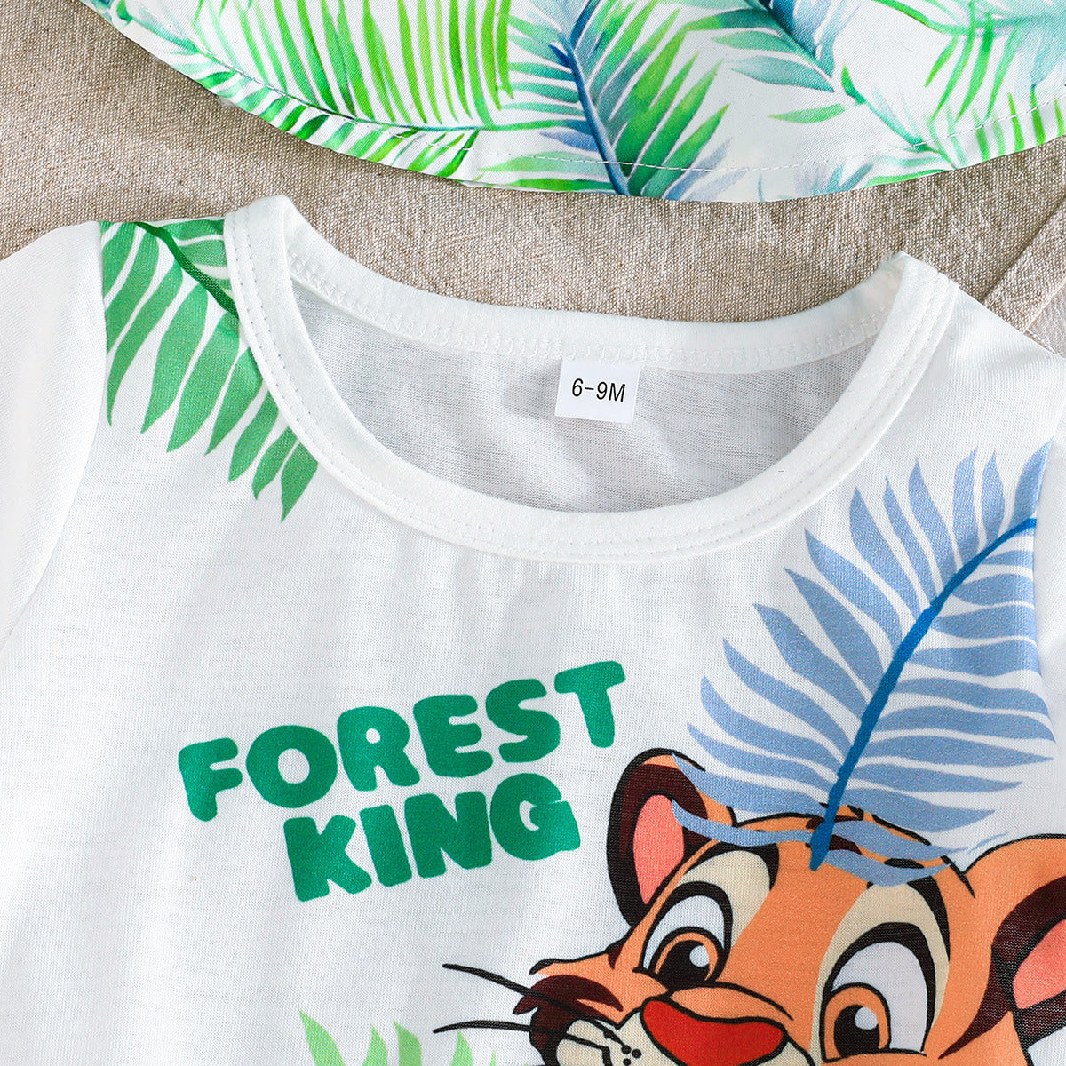 Boys Printed Round Neck T-shirt With Shorts