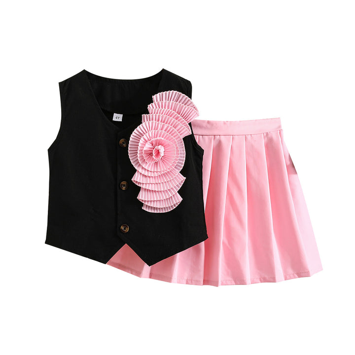 Girls Sleeveless Round Neck Top With Shorts