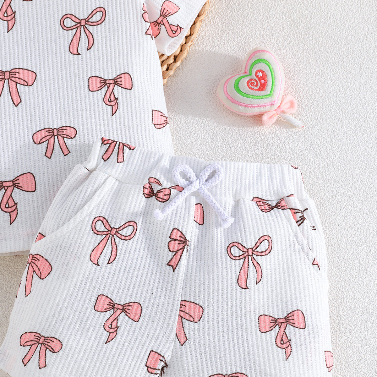 Girls Printed Round Neck Short Sleeves T-shirt With Shorts