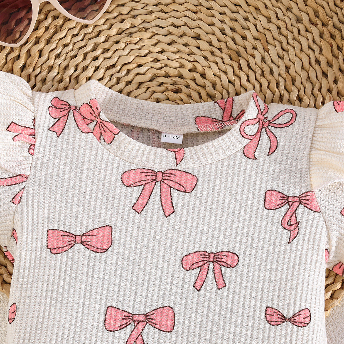 Girls Bow Printed Round Neck T-shirt With Shorts