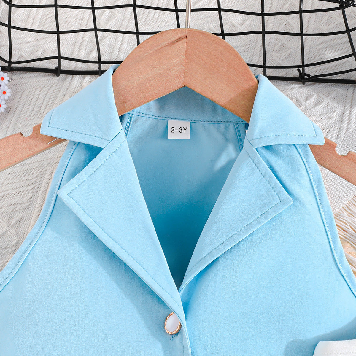 Girls Solid Sleeveless Clothing Set