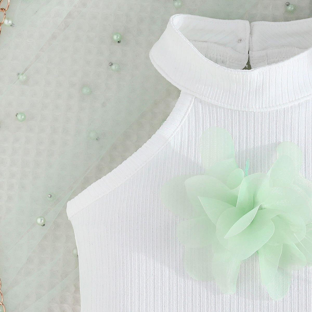 Girls Embellished Sleeveless Top With Skirt