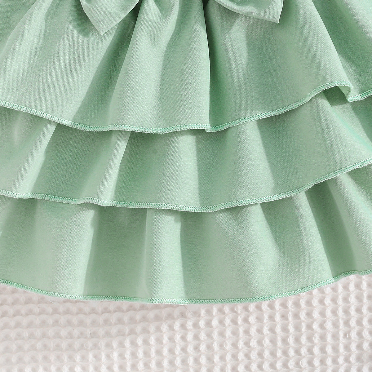 Girls Embellished Sleeveless Top With Skirt