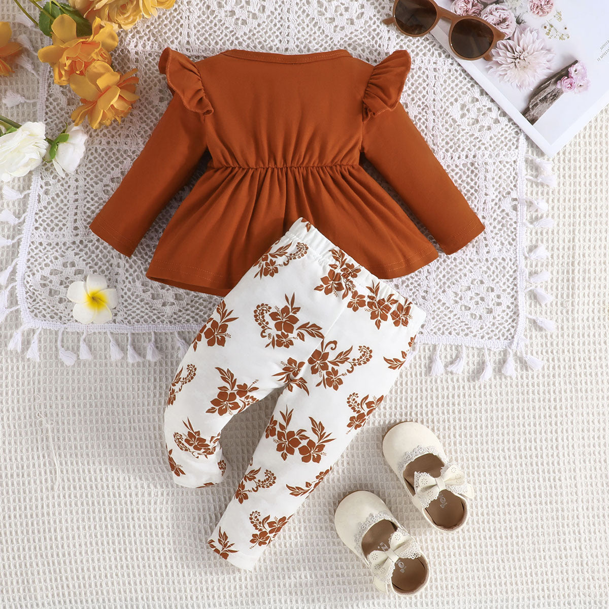 Infants Girls Brown & White Round Neck Pure Cotton Top with Trousers
