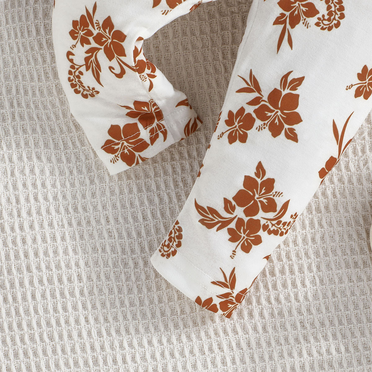 Infants Girls Brown & White Round Neck Pure Cotton Top with Trousers