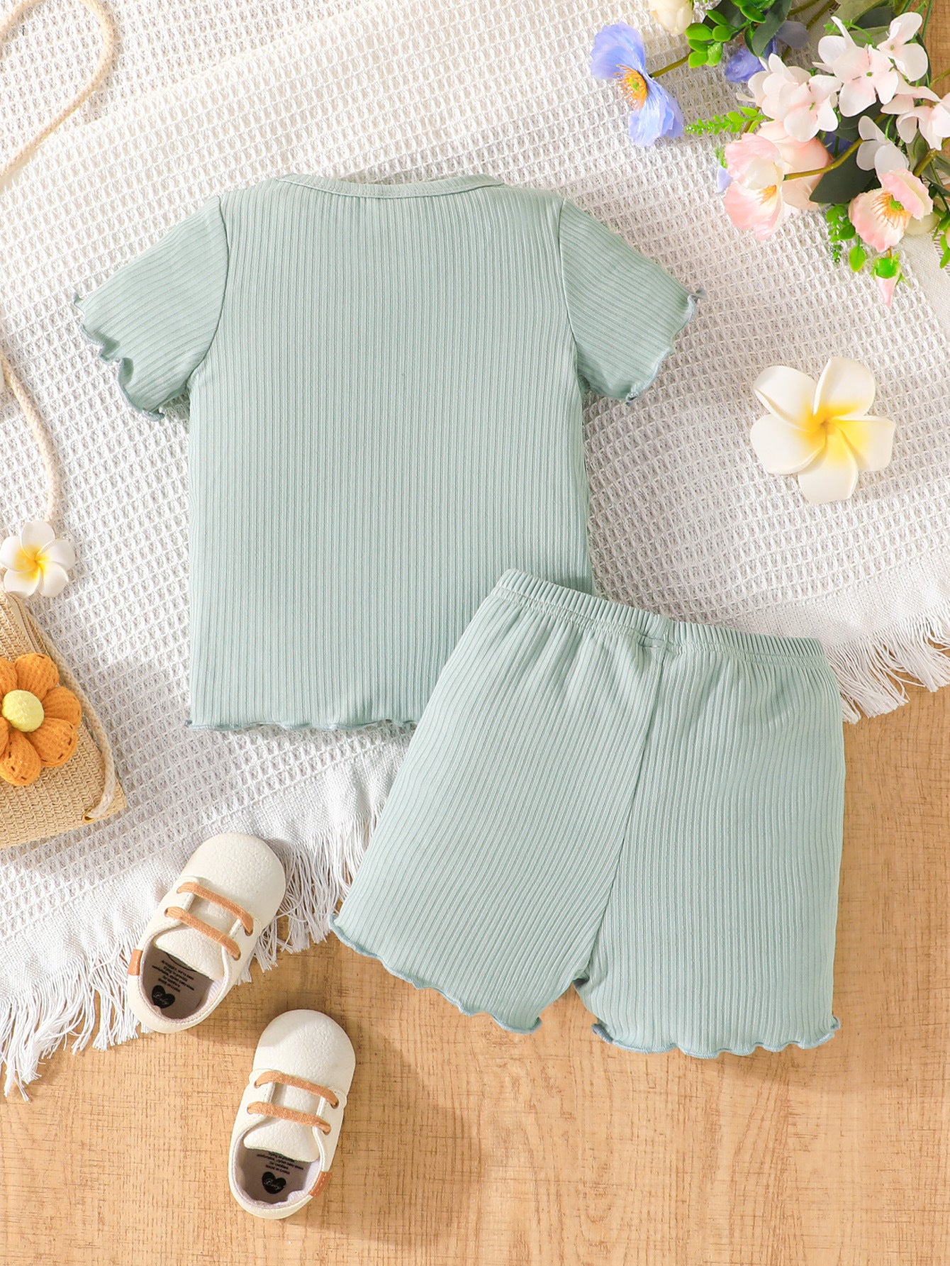 Green Girls Top With Shorts