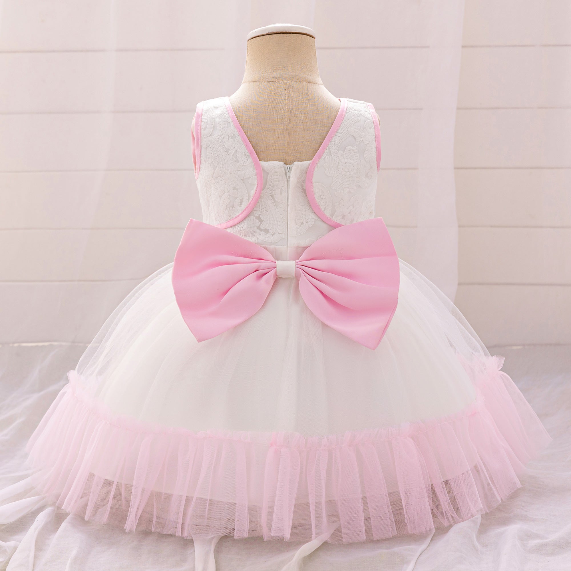 Girls Ruffled Balloon Dress