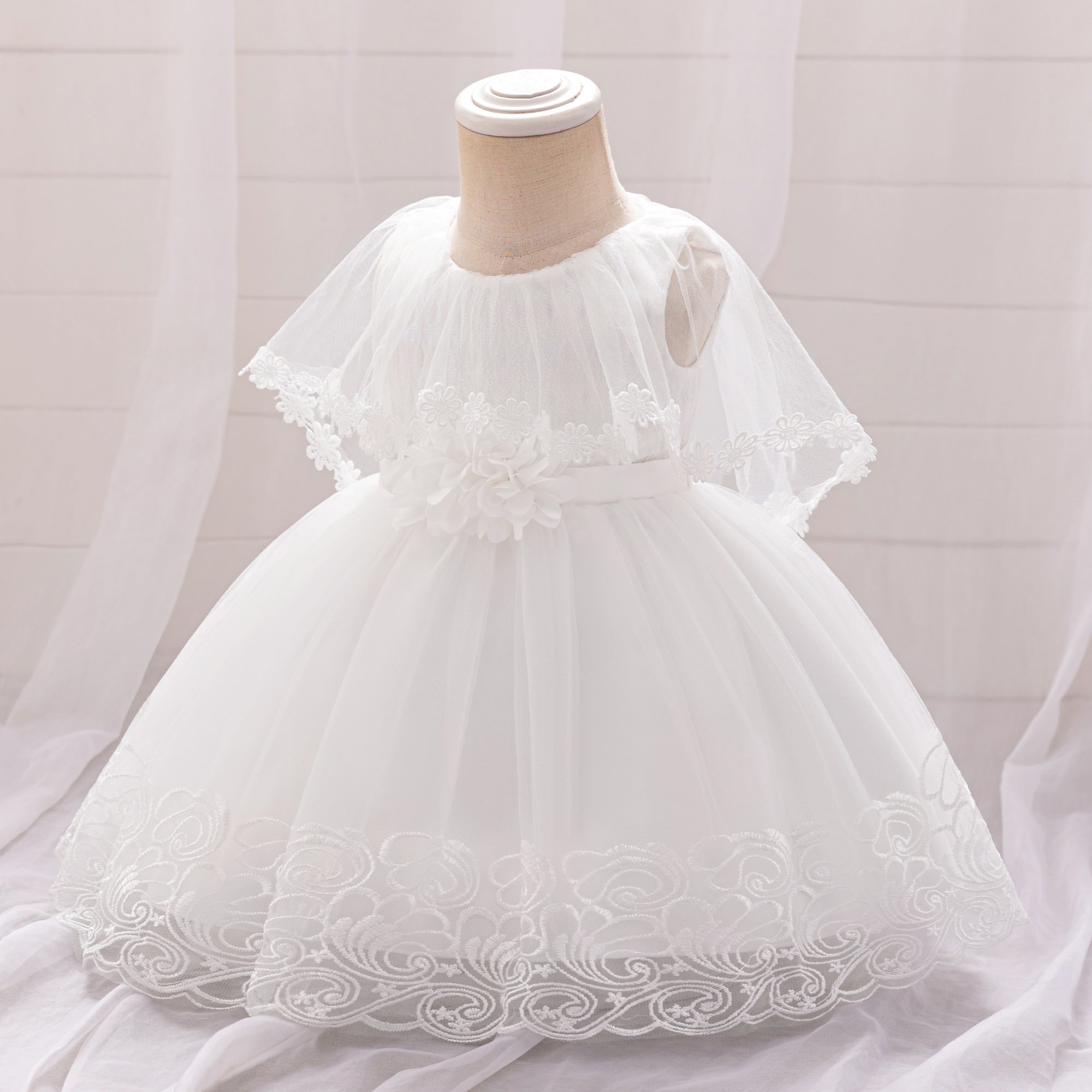 Flared Sleeve Applique Net Balloon Mini Dress