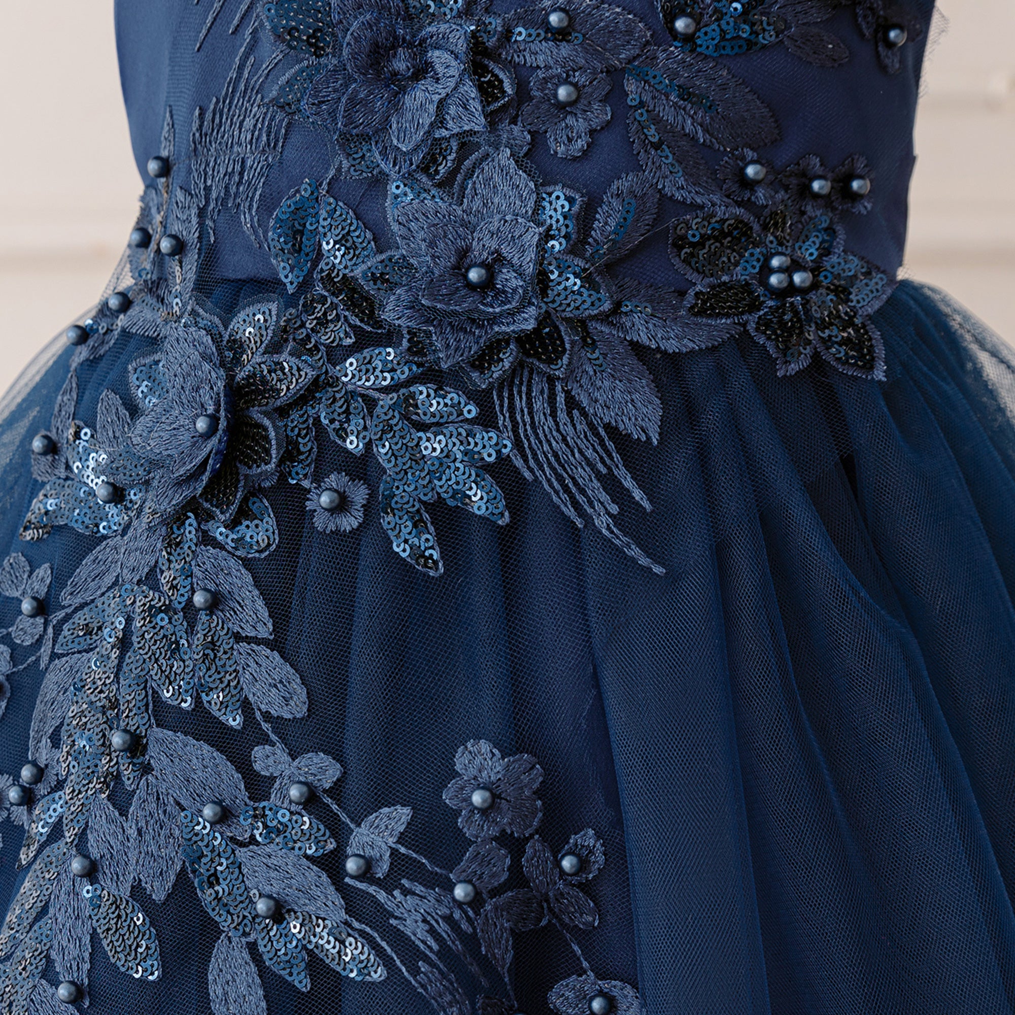 Applique Net Balloon Mini Dress