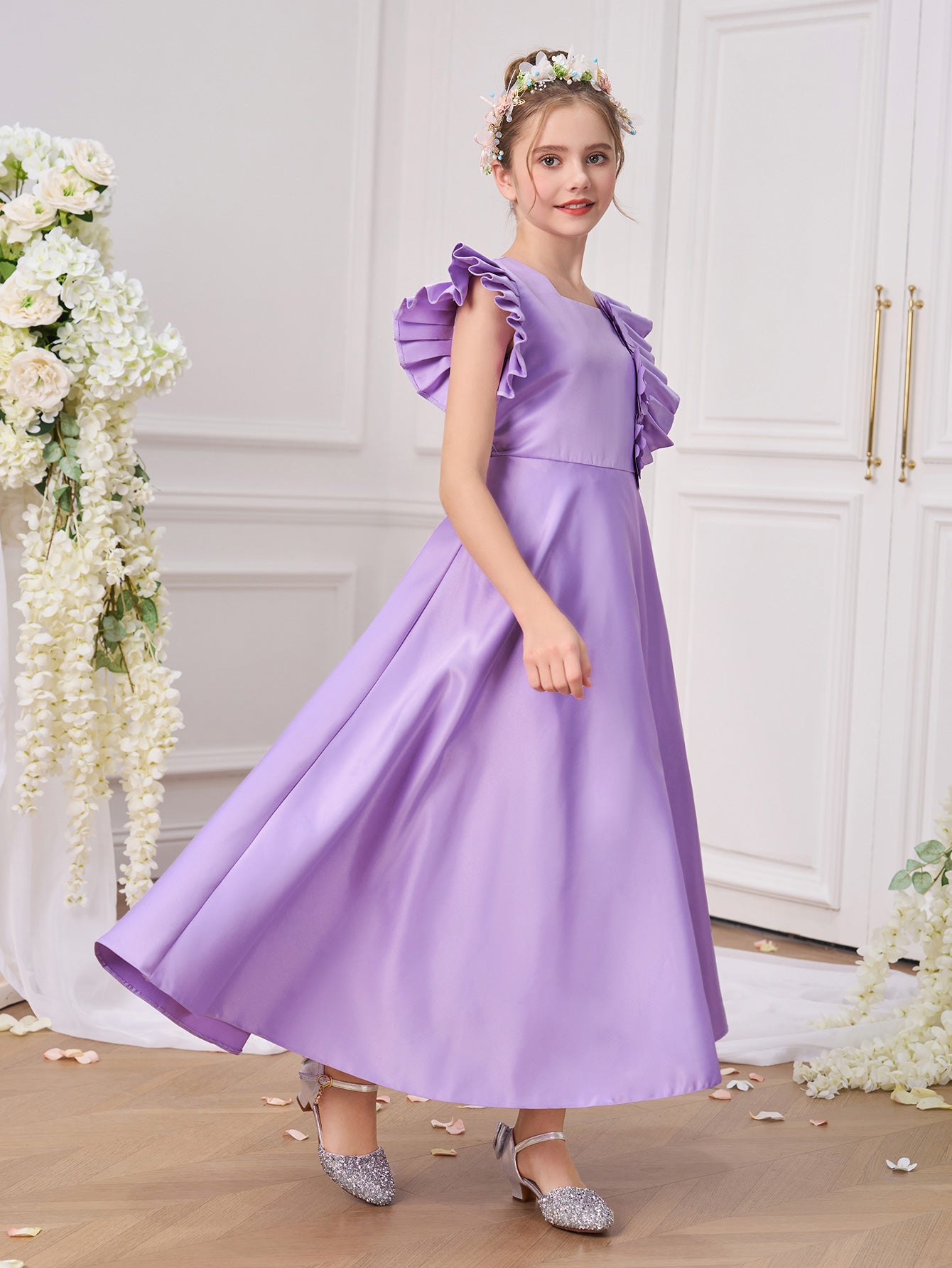 Flared Sleeve Applique A-Line Maxi Dress