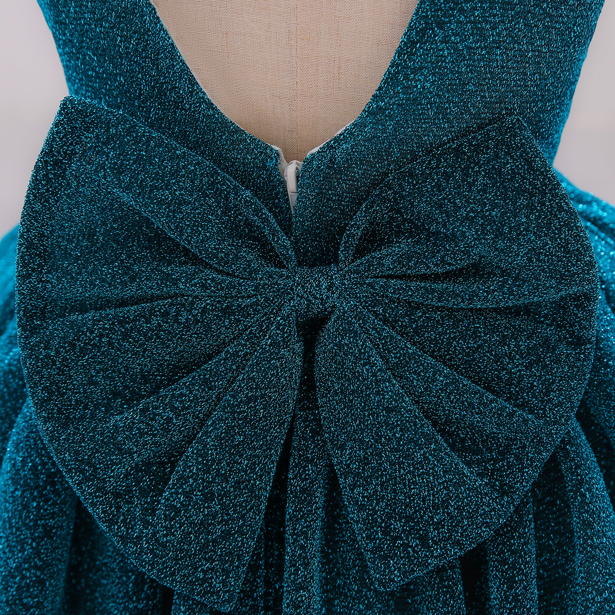 Girls Green Self Design Round Neck Bow Fit & Flare Dress