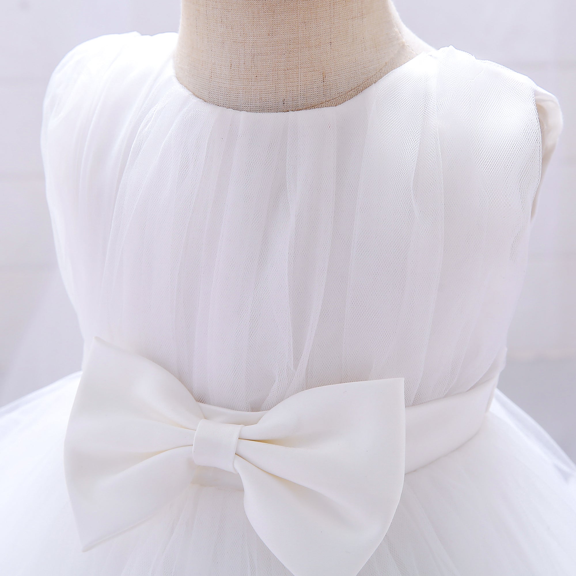 Girls White Round Neck Ruffled Net Fit & Flare Dress