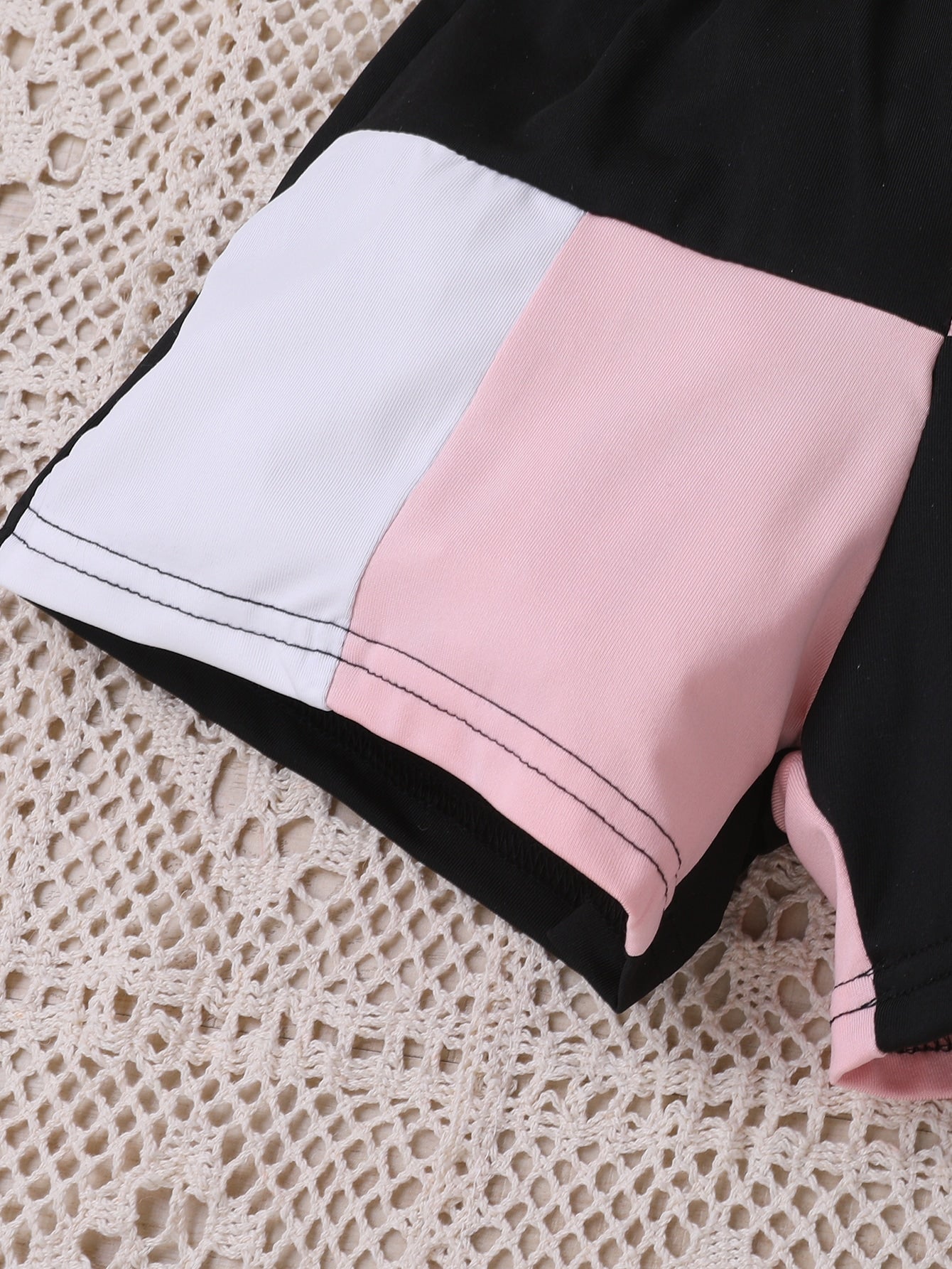 Girls Pink Colourblocked Pure Cotton Top With Shorts