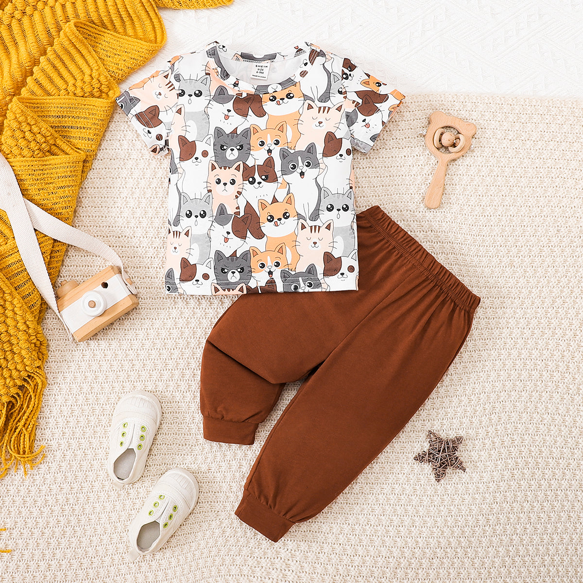 Boys Printed T-shirt with Trousers