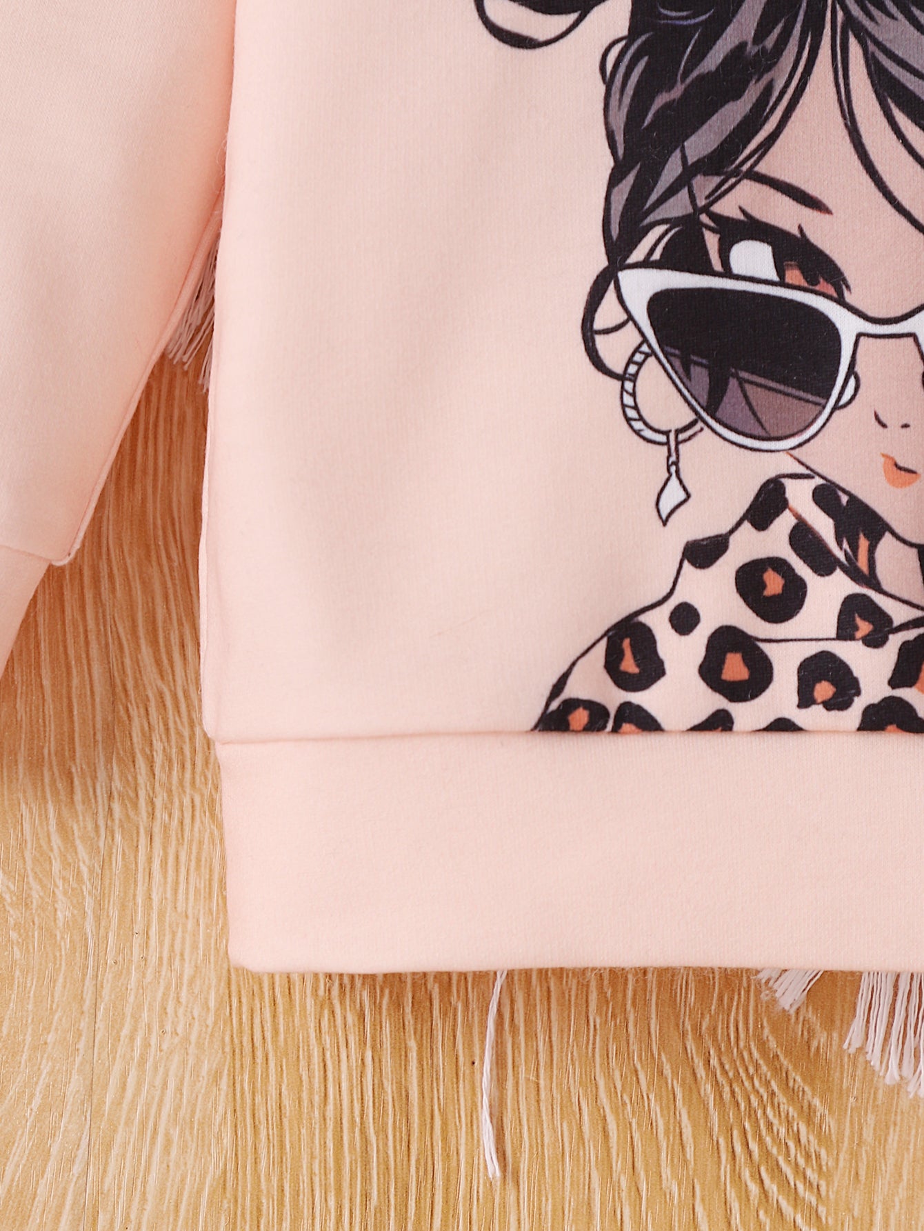 Girls Pink Graphic Printed Hooded Long Sleeves Pullover Sweatshirt