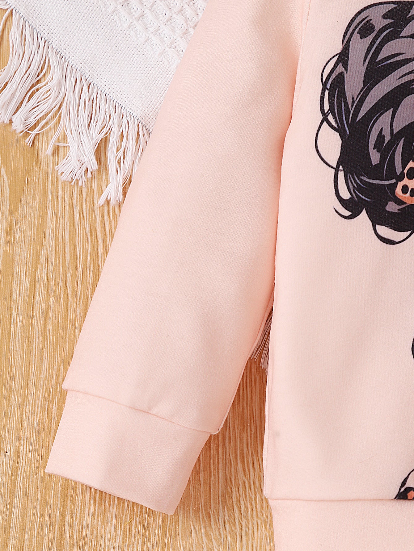 Girls Pink Graphic Printed Hooded Long Sleeves Pullover Sweatshirt