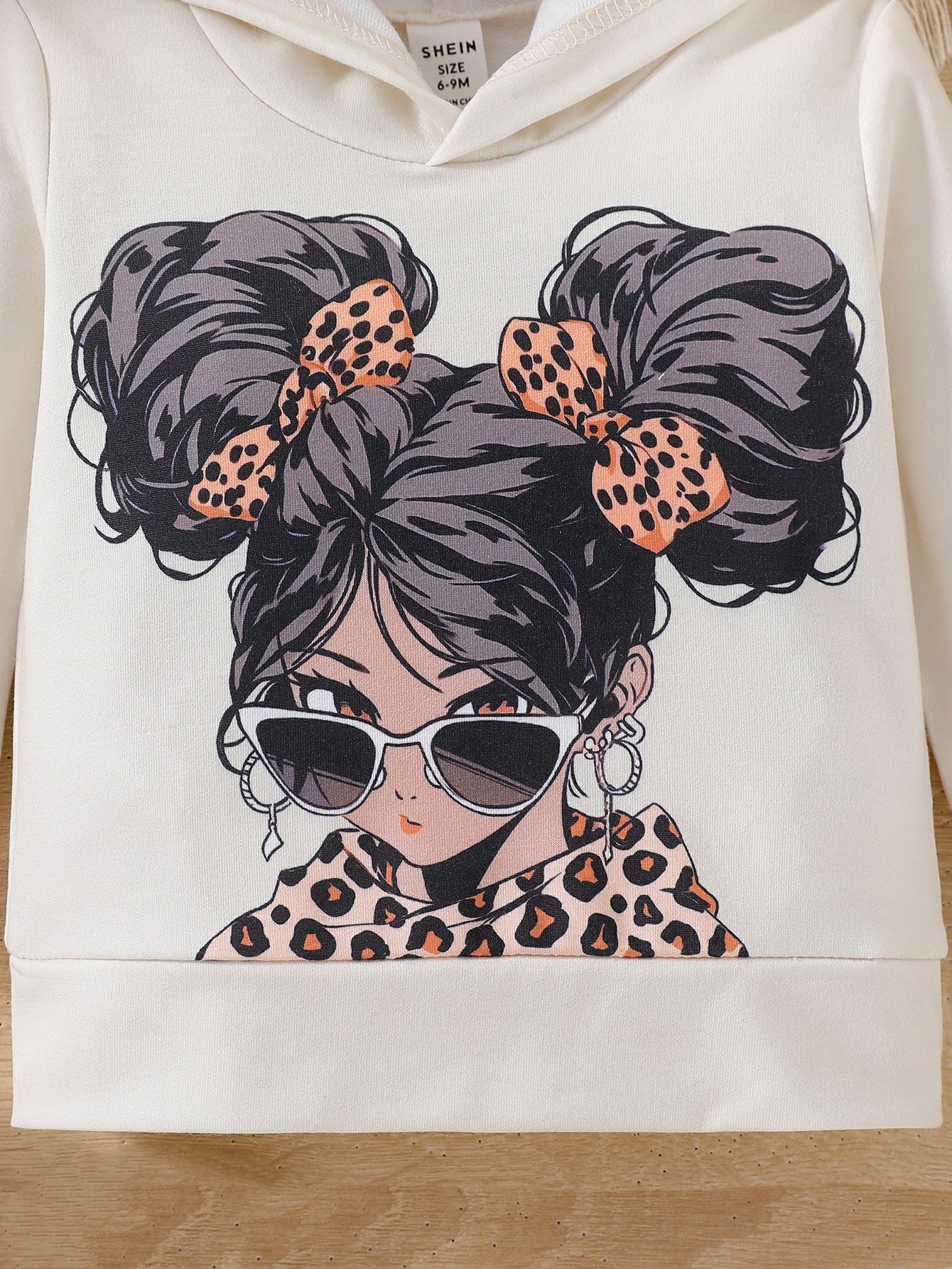 Girls Off White Graphic Printed Hooded Long Sleeves Pullover Sweatshirt