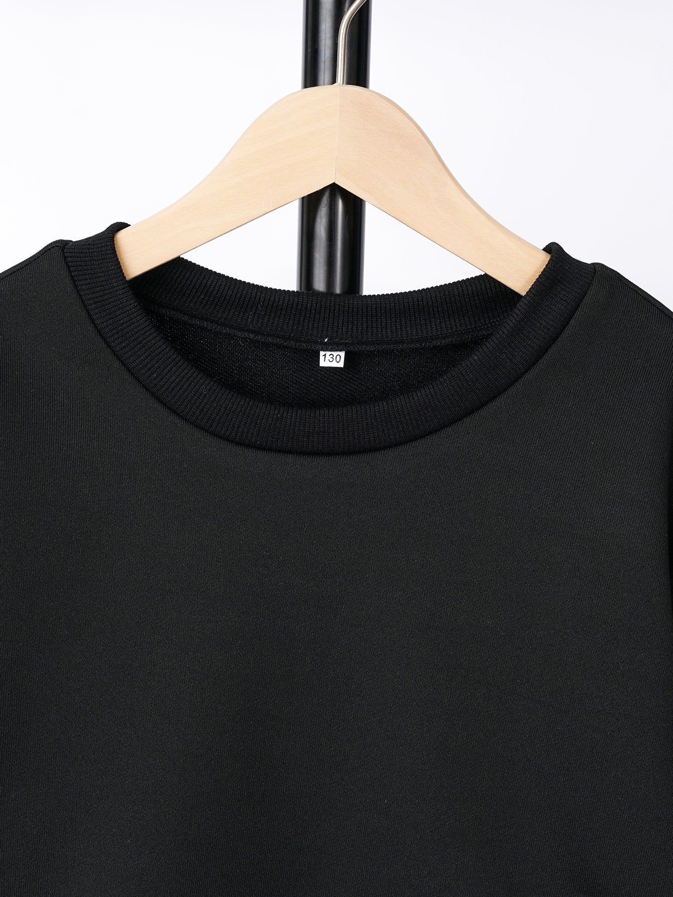 Boys Black Graphic Printed Round Neck Sweatshirt