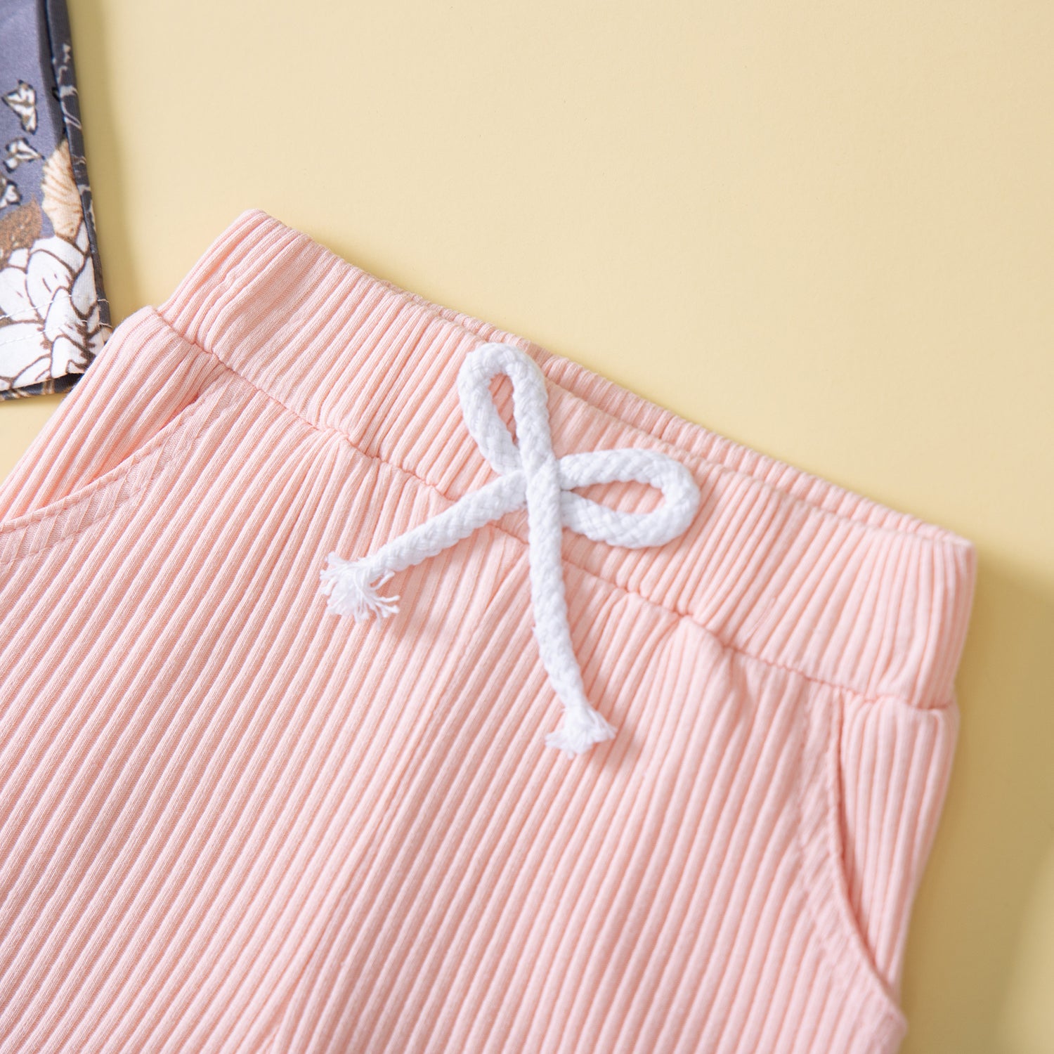 Girls Grey & Pink Printed T-shirt with Shorts