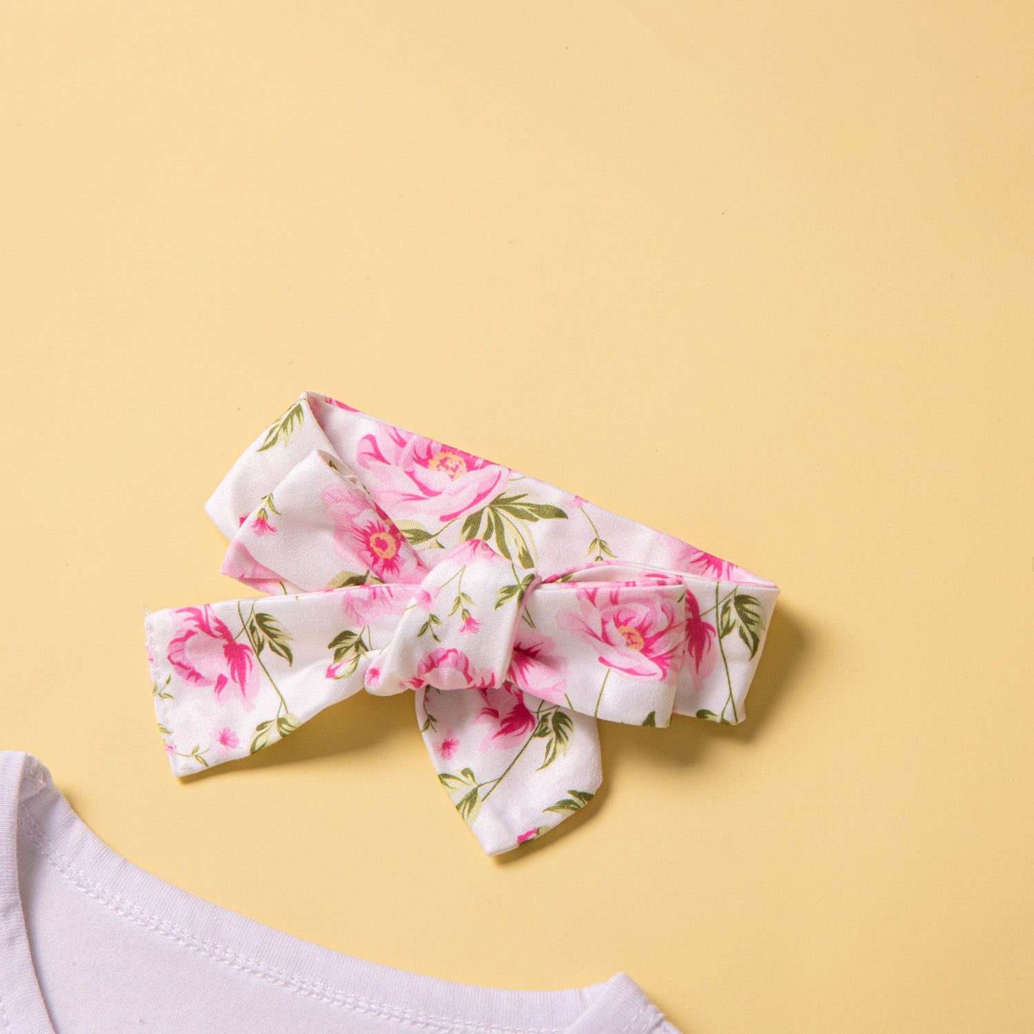 Girls White & Pink Printed T-Shirt With Sharara
