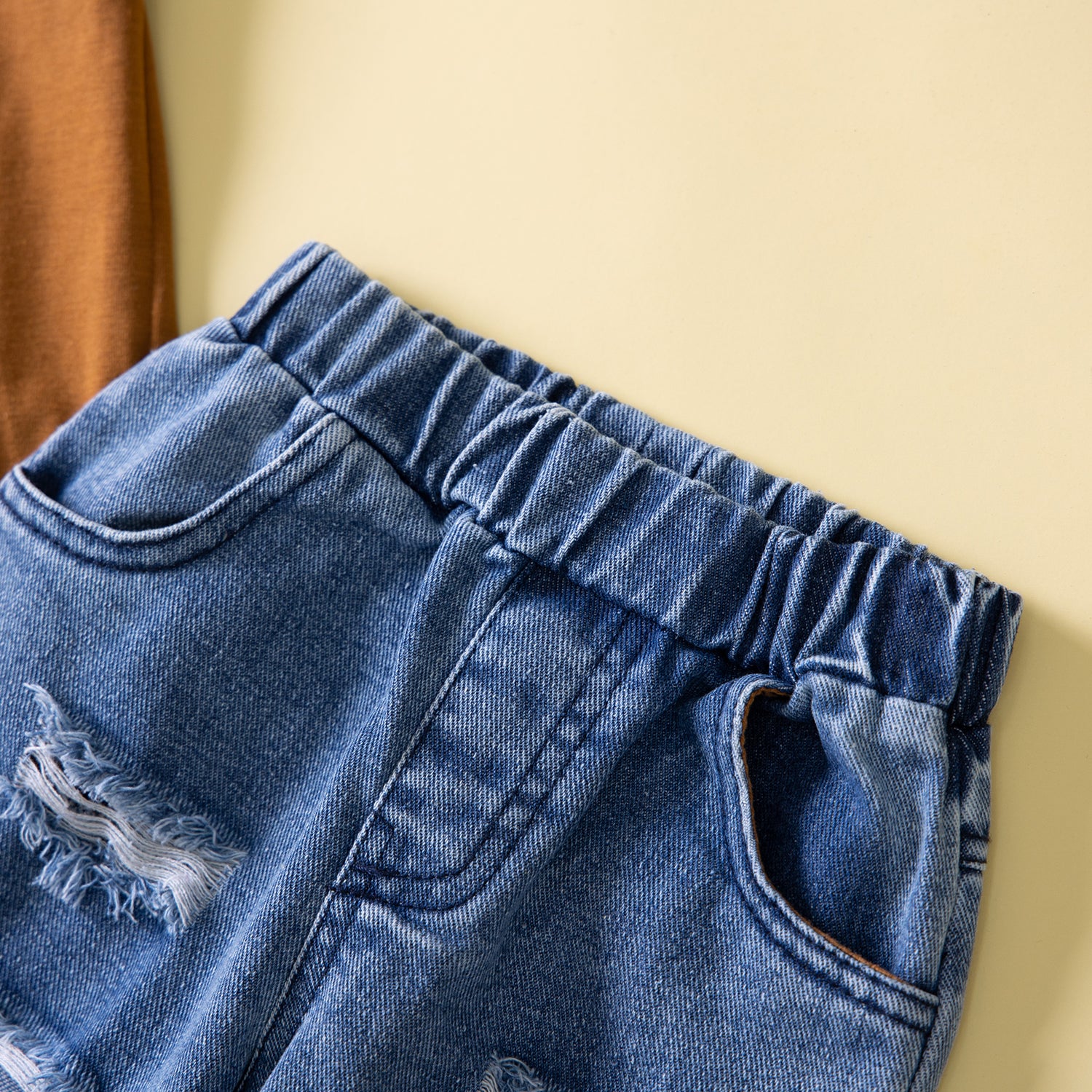 Boys Printed T-shirt with Trousers