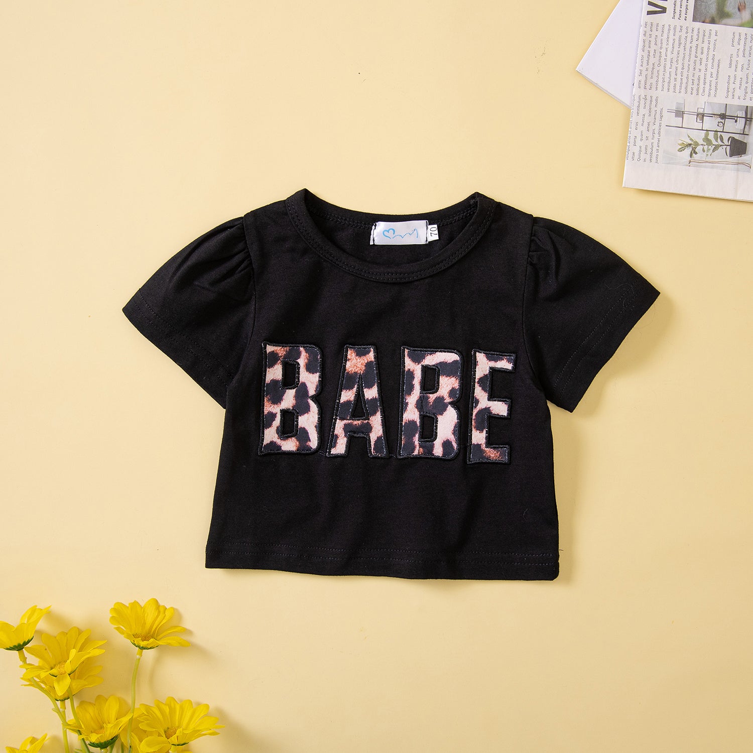 Infants Girls Black Printed T-shirt with Shorts
