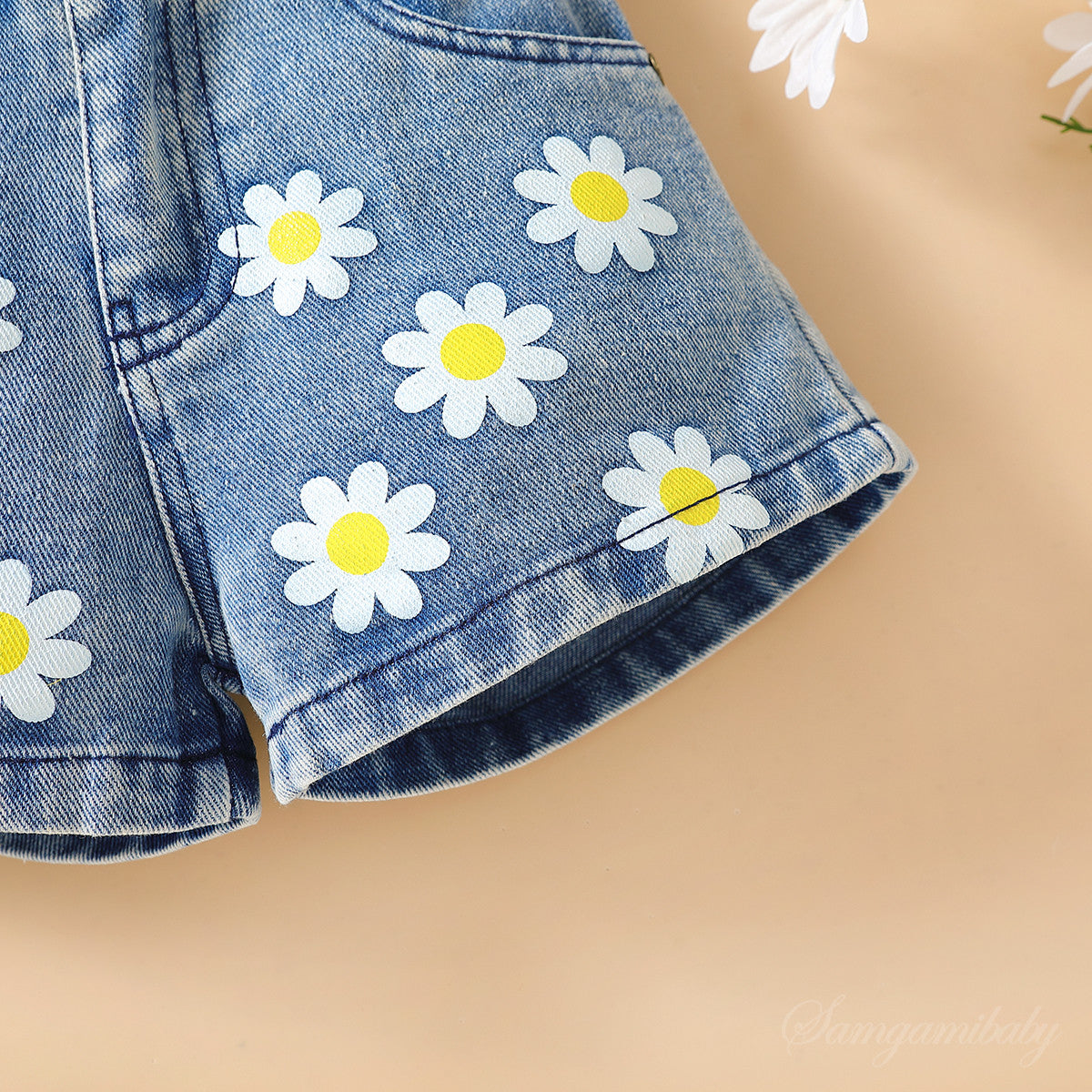 Girls White Ribbed Top With Printed Shorts