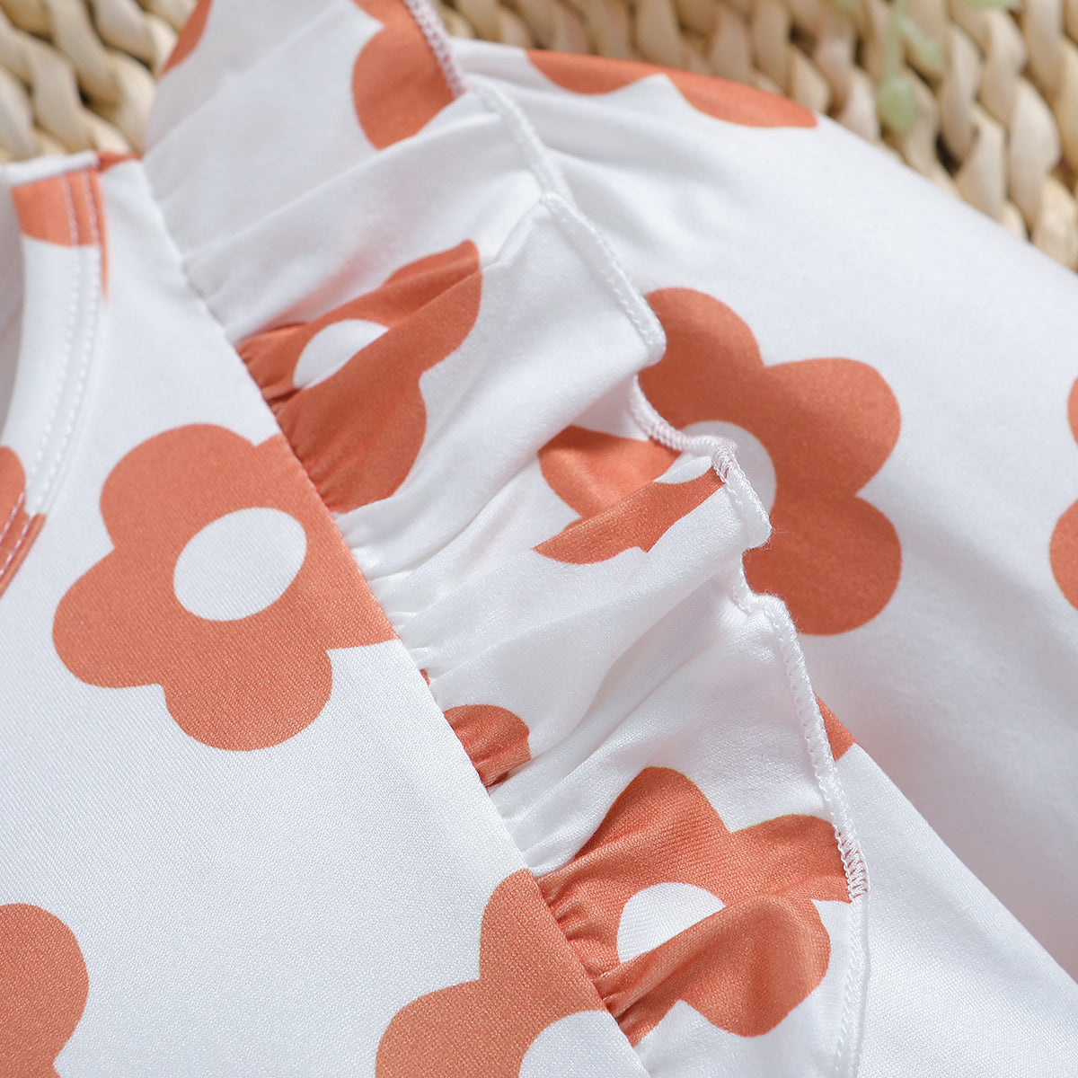 Girls White Floral Printed Round Neck Ruffled Fit & Flare Dress