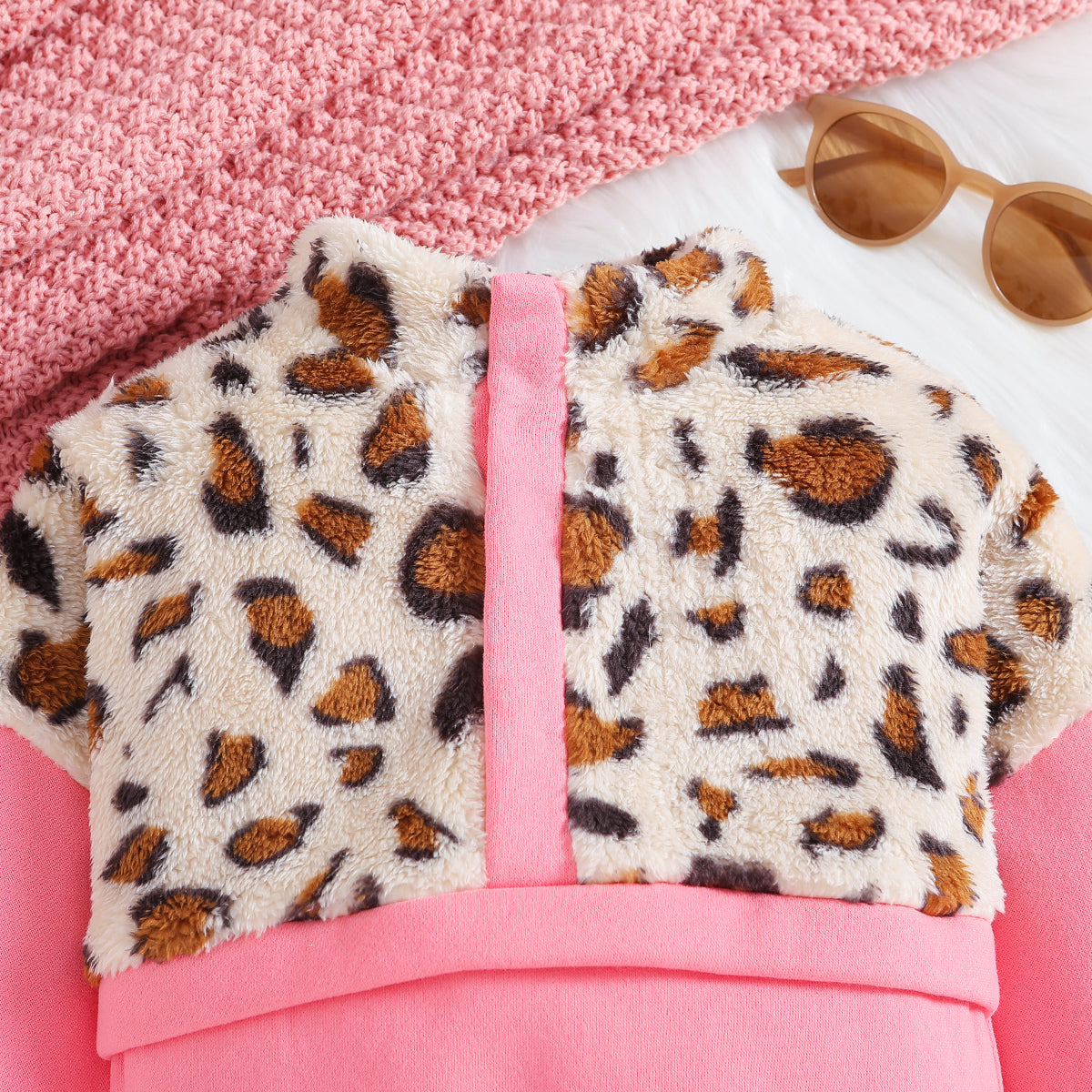 Girls Pink Printed Pullover Sweatshirt