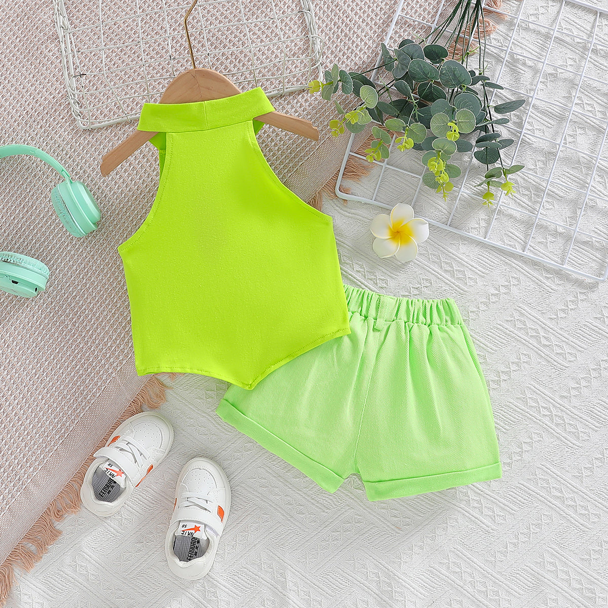 Girls Printed Halter Neck Top with Shorts