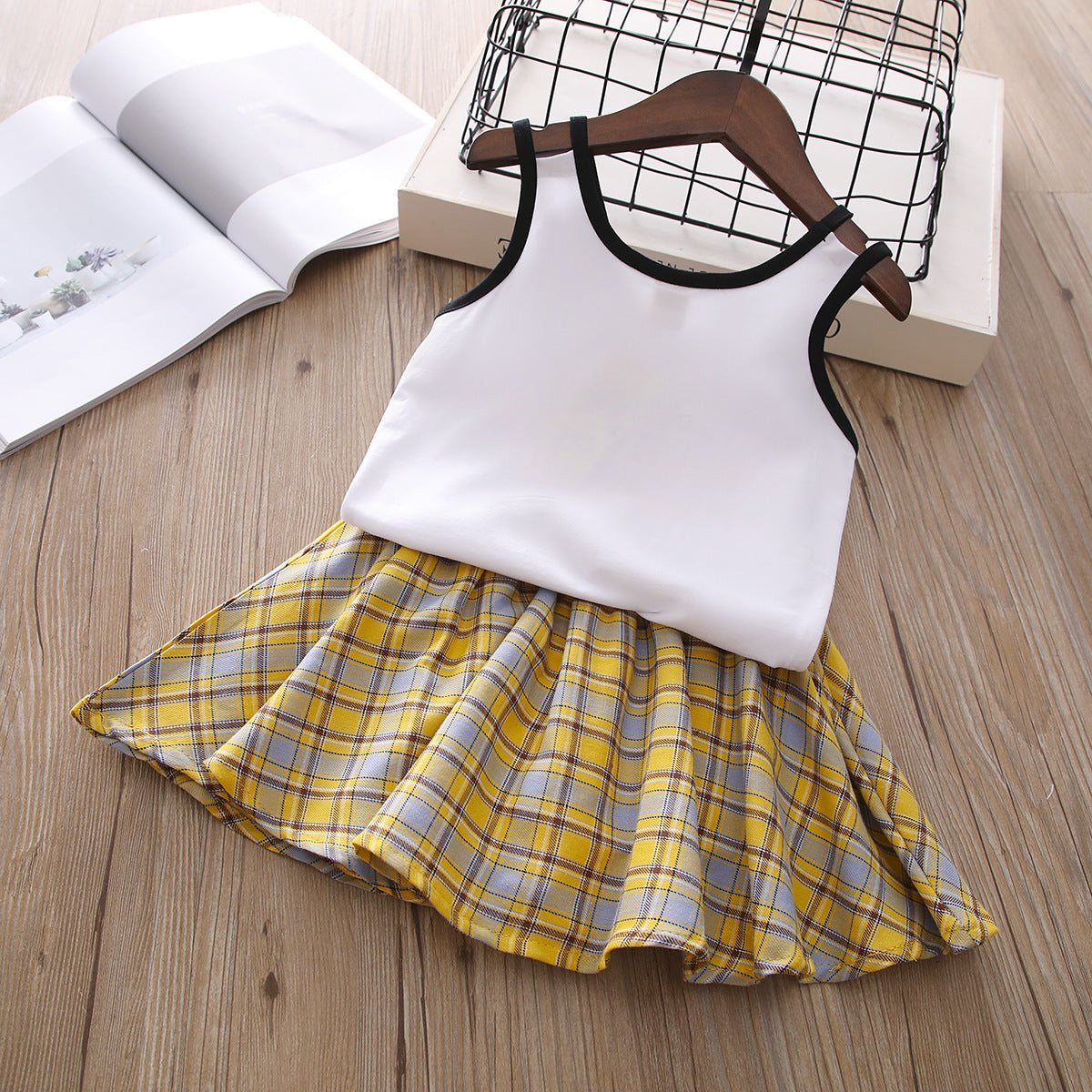 Girls Printed Sleeveless Pure Cotton Top With Skirt