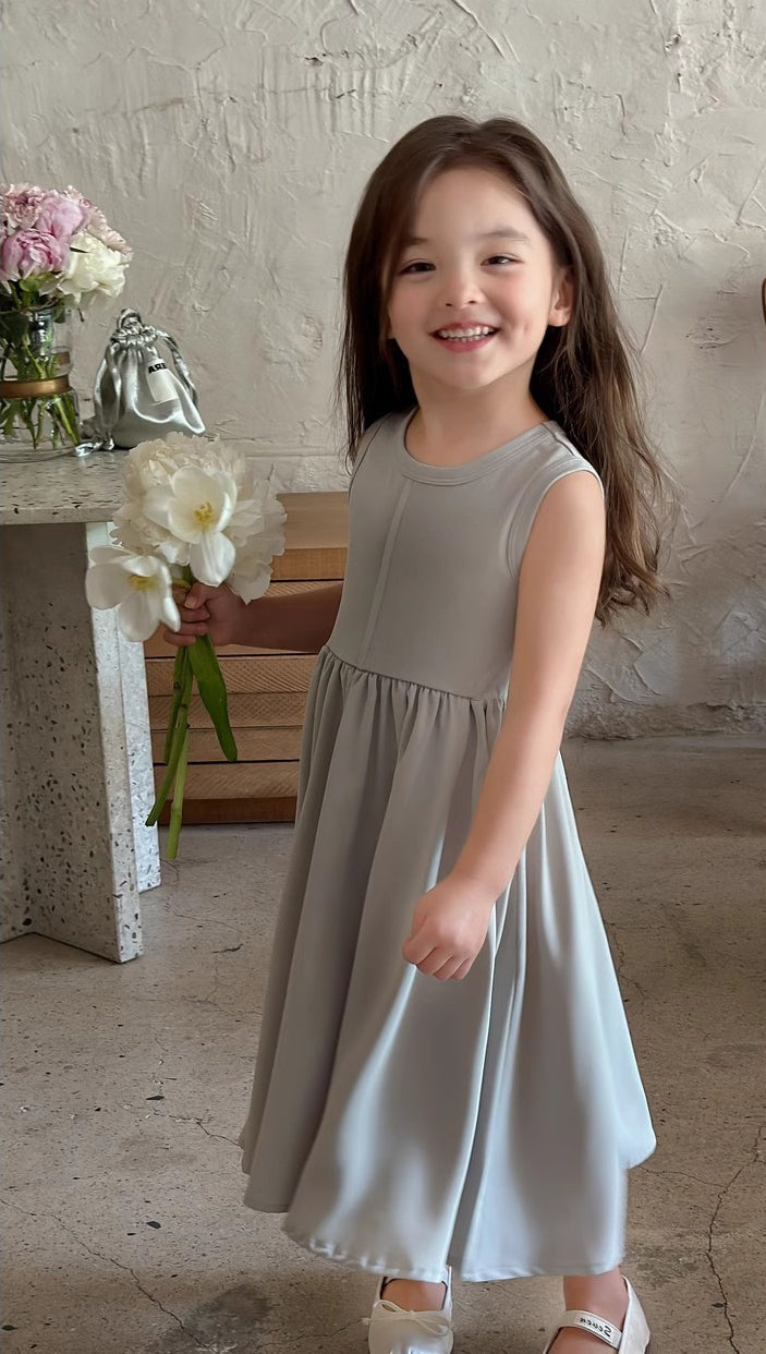 Girls Solid Round Neck Gathered or Pleated Cotton A-Line Dress