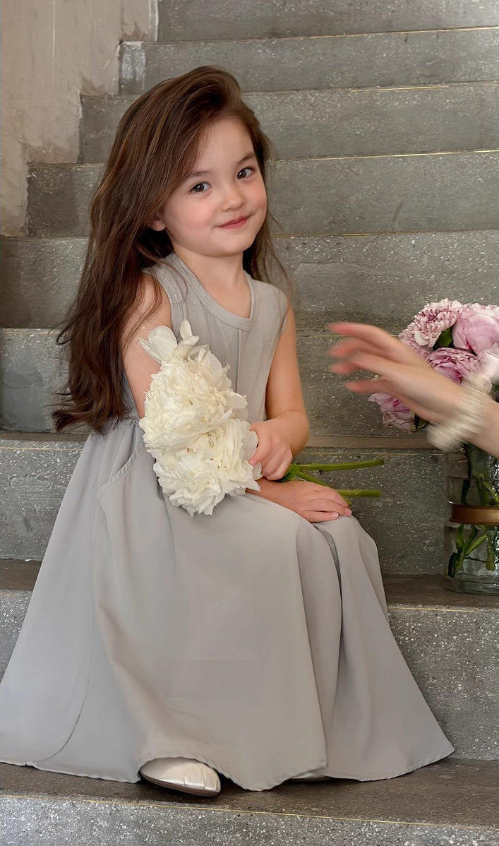 Girls Solid Round Neck Gathered or Pleated Cotton A-Line Dress