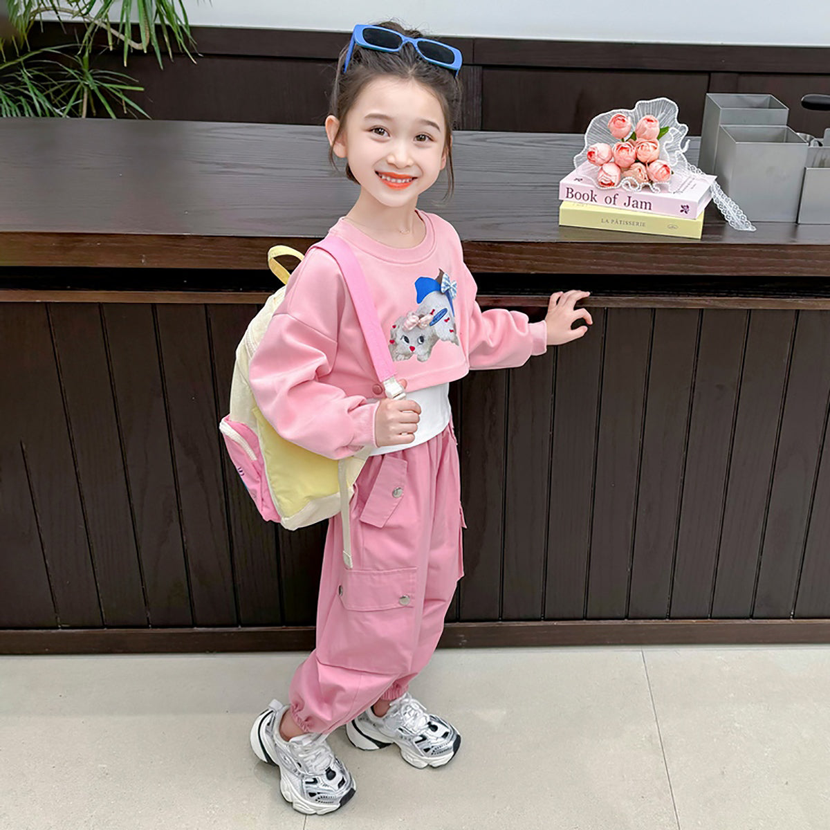 Girls Printed Round Neck Pure Cotton Sweatshirt with Joggers